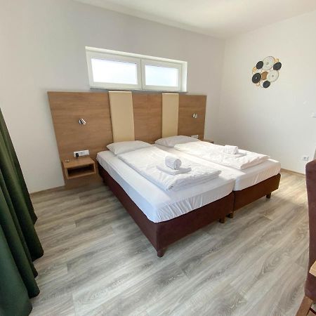 City Rooms Gede لبسيا المظهر الخارجي الصورة